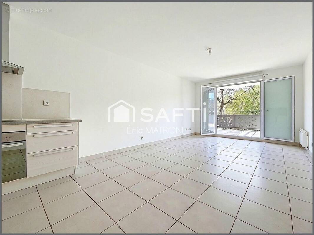 Photo 1 - Appartement à MARSEILLE-11E
