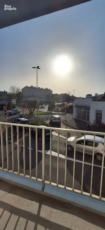 LES SABLES D'OLONNE - Appartement T2 à rénover - photo 5