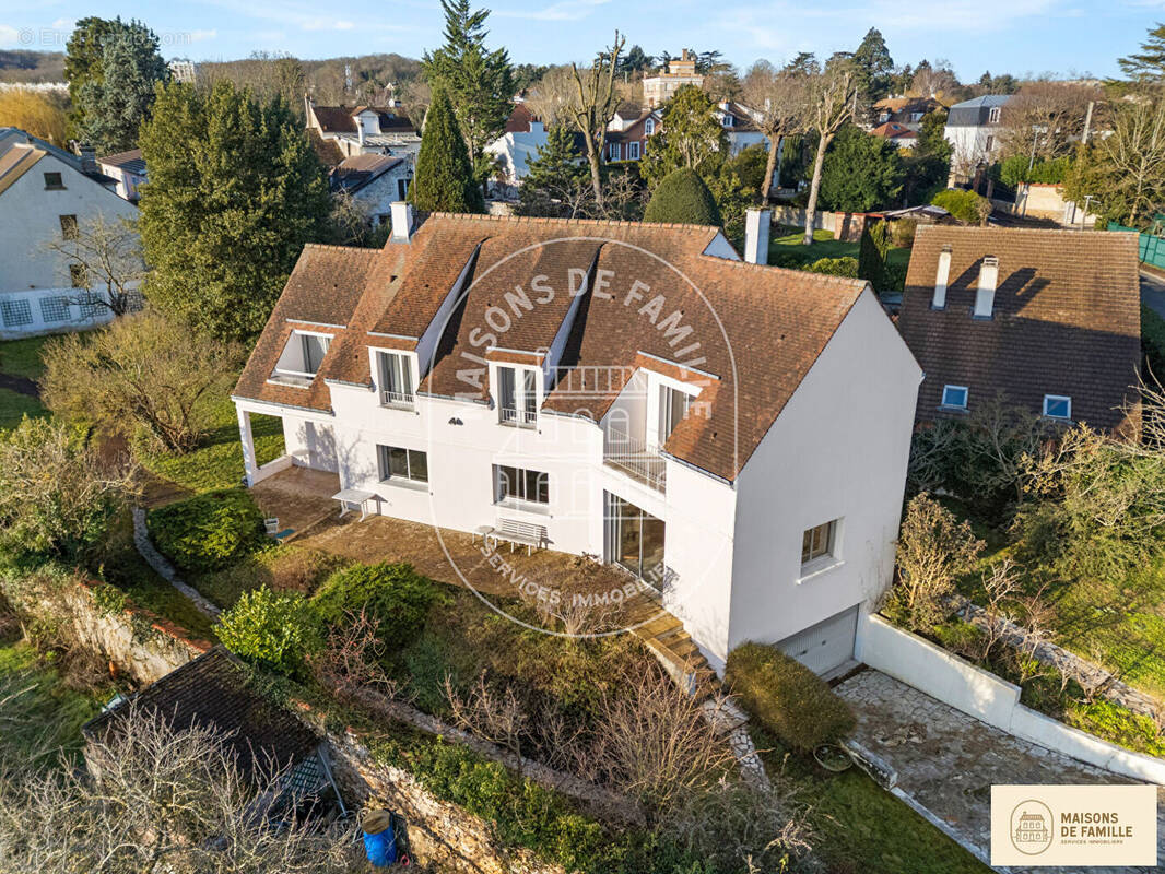 Maison à BOUGIVAL