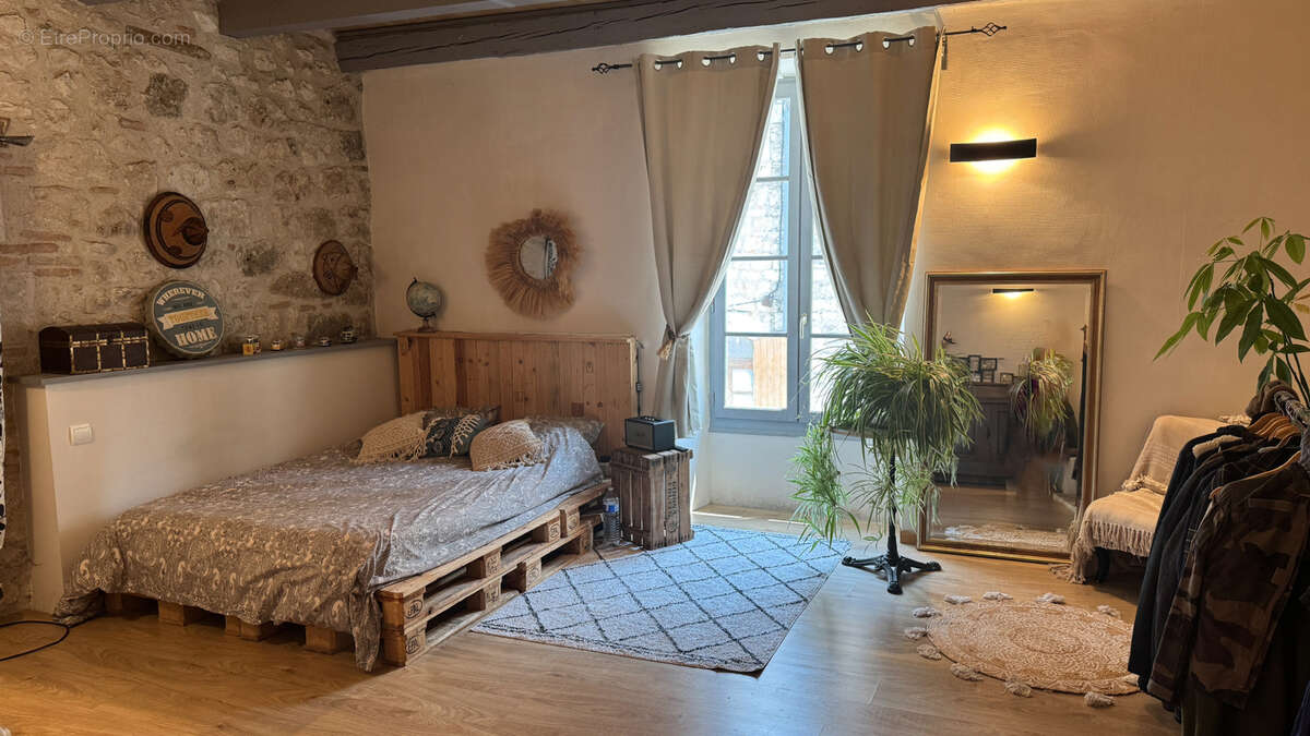 Maison à LAUZERTE