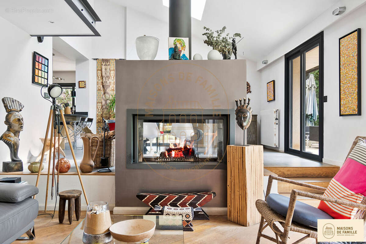 Maison à LA CELLE-SAINT-CLOUD