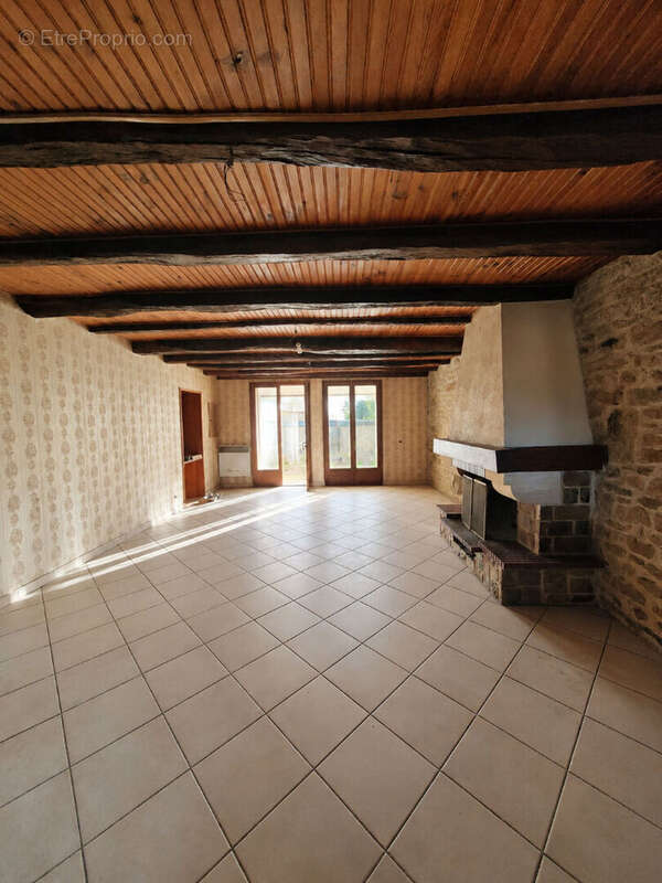 Maison à CHALINDREY