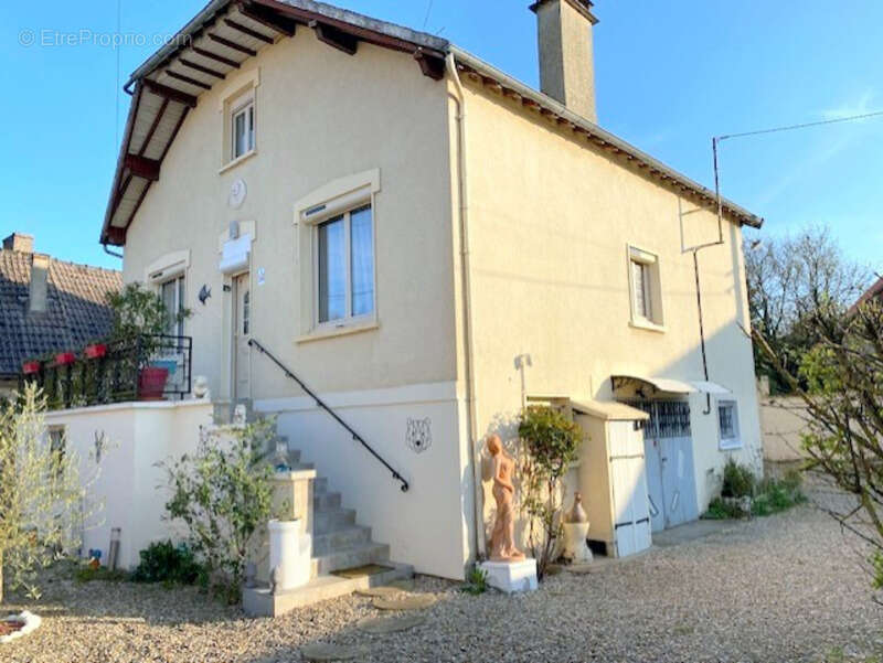 Maison à THEIL-SUR-VANNE