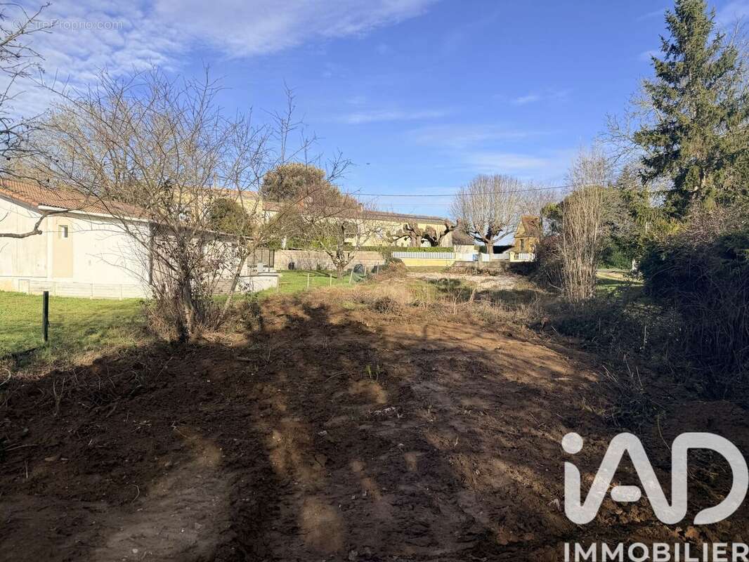 Photo 4 - Terrain à SAINT-GERMAIN-DU-PUCH