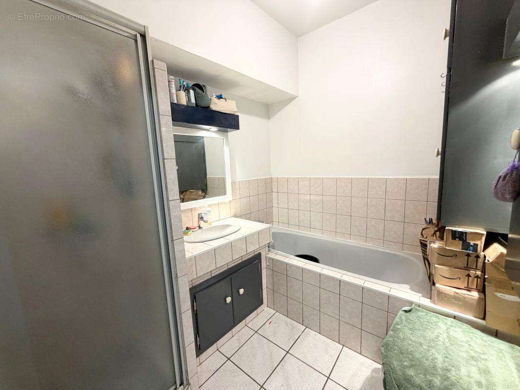 Appartement à L'ARBRESLE
