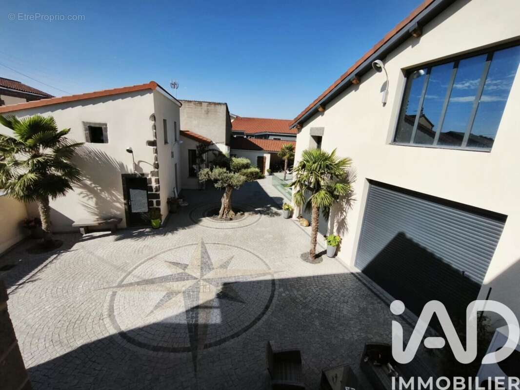 Photo 3 - Maison à SAINT-BEAUZIRE