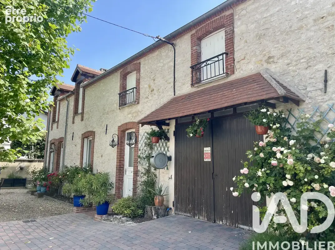Photo 1 - Maison à MONTEREAU-FAULT-YONNE