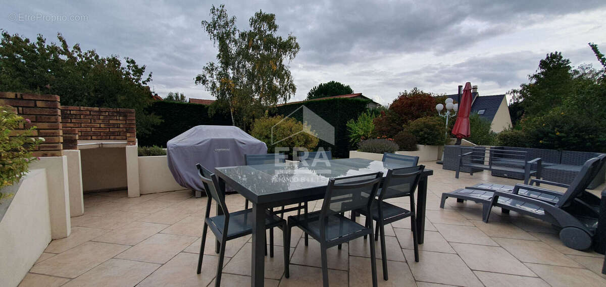 Maison à GRISY-SUISNES