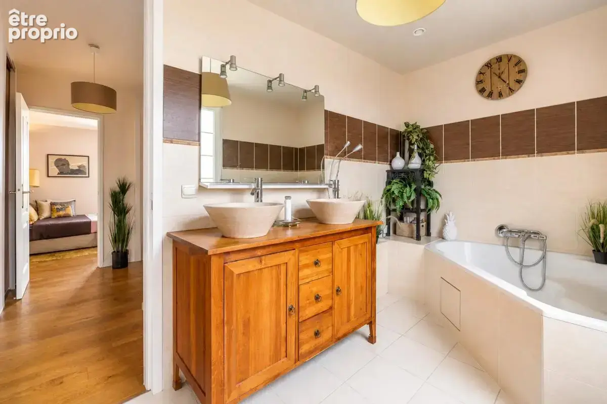 Rare maison familiale 7 pièces à La Norville - photo 18