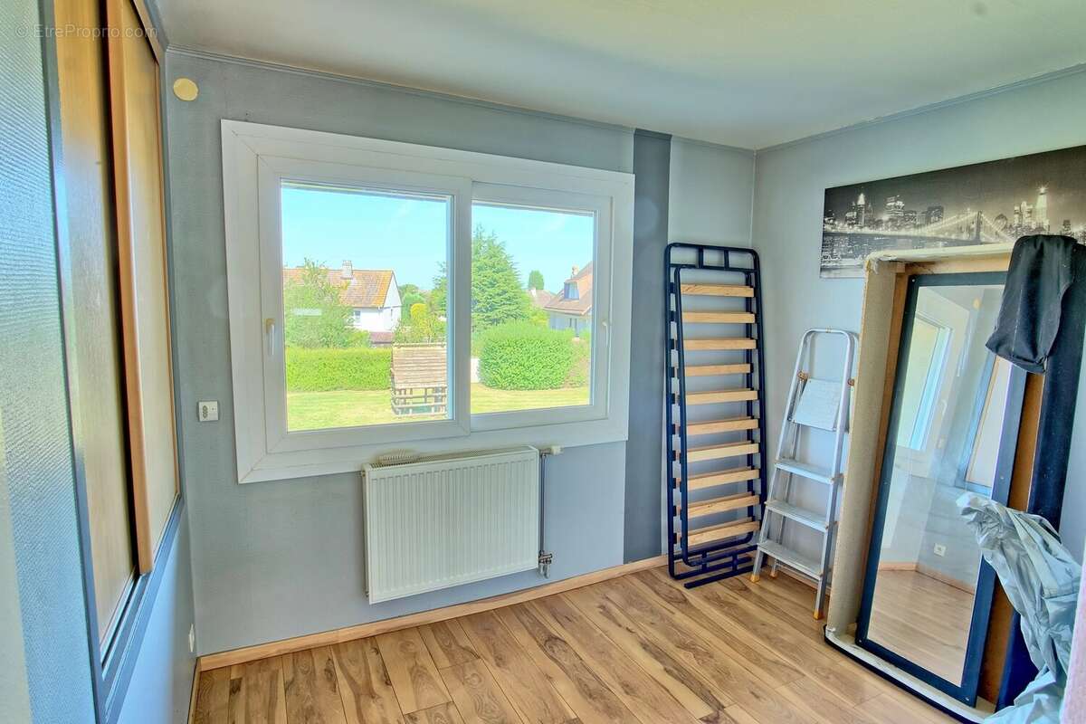 COURSEULLES SUR MER - Duplex 2 chambres jardin & parking - photo 7