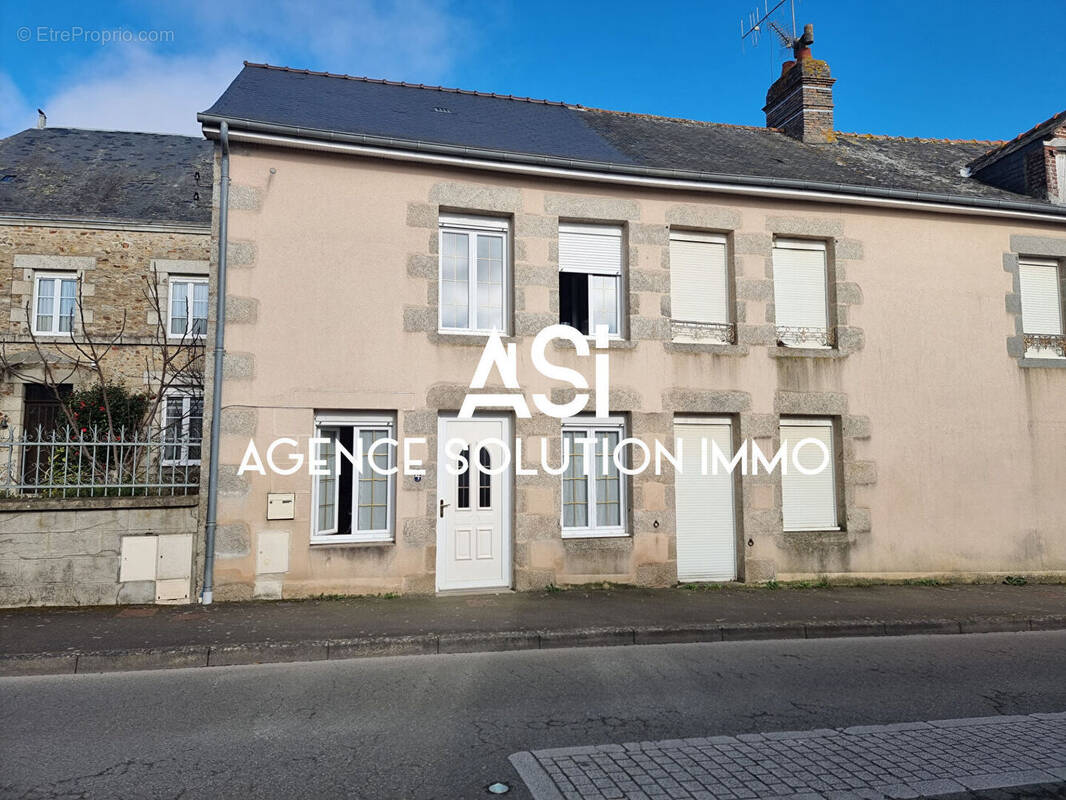 Maison à VILLAINES-LA-JUHEL