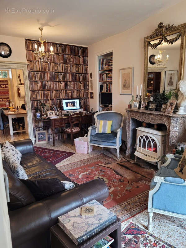 Maison à LAROCHEMILLAY