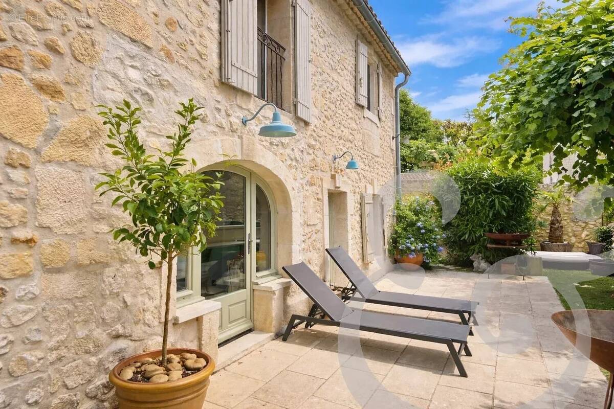 Appartement à PARADOU