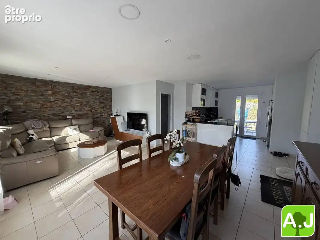 Maison 4 pièces 83 m² à vendre à Ezy-Sur-Eure (27530) - photo 2