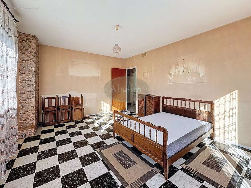 Maison à SALIES-DU-SALAT