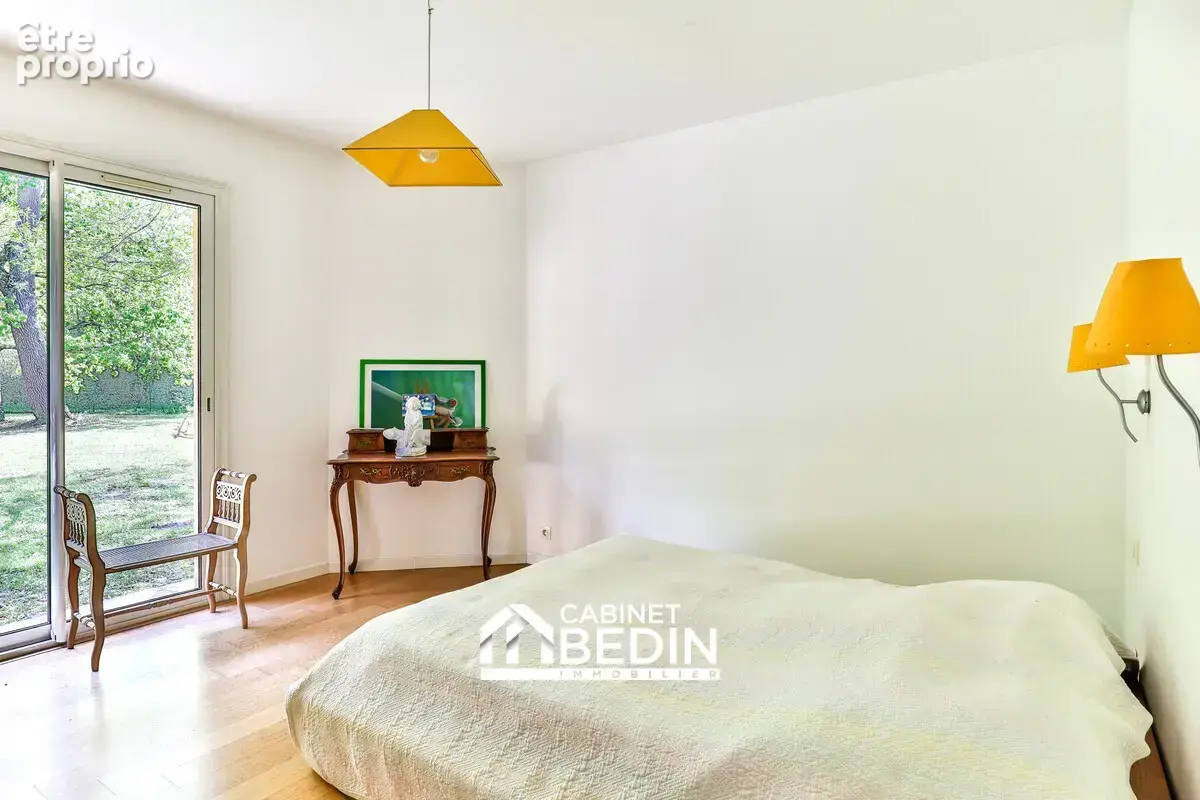 Maison 7 pièces 220 m² à vendre à Saint-Morillon (33650) - photo 7