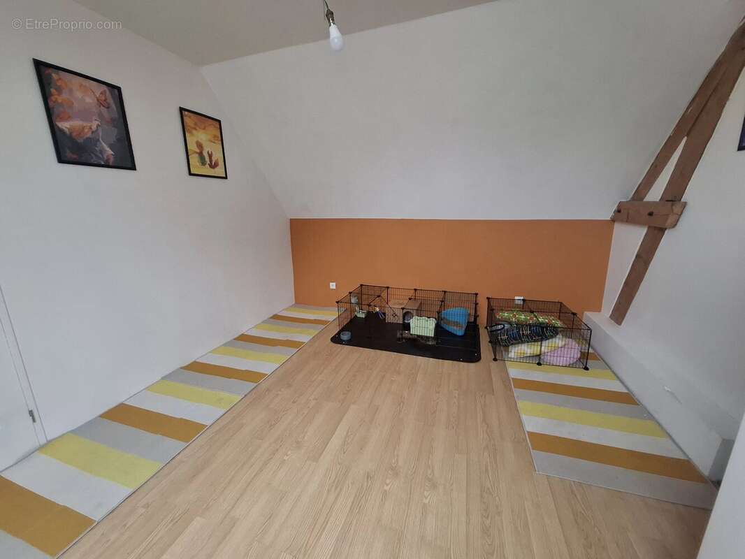 Maison à LE TRONQUAY