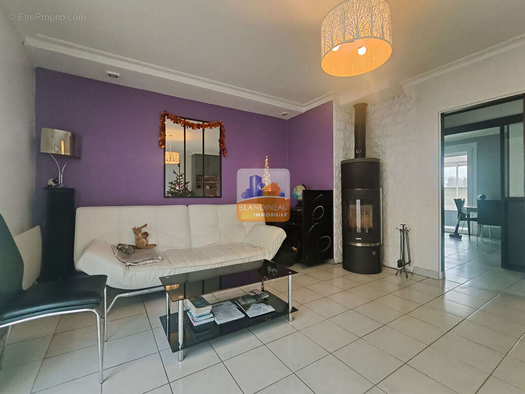 Maison à BOUGUENAIS