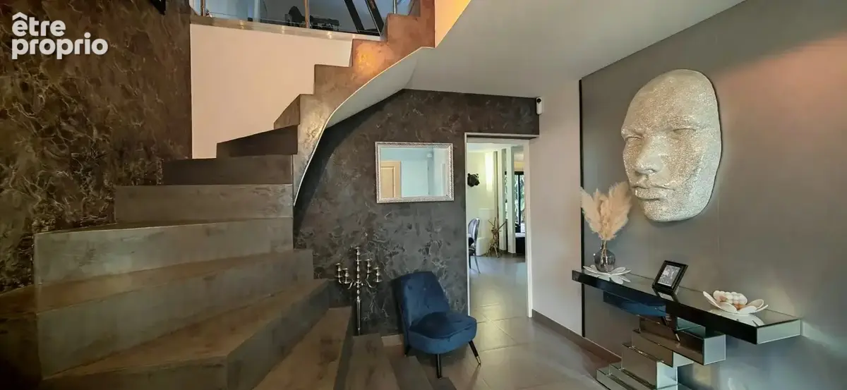 Saint Julien Les Villas - Maison familiale 255 m2   5 chambr - photo 5
