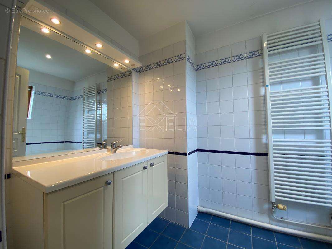 Appartement à ROSNY-SUR-SEINE