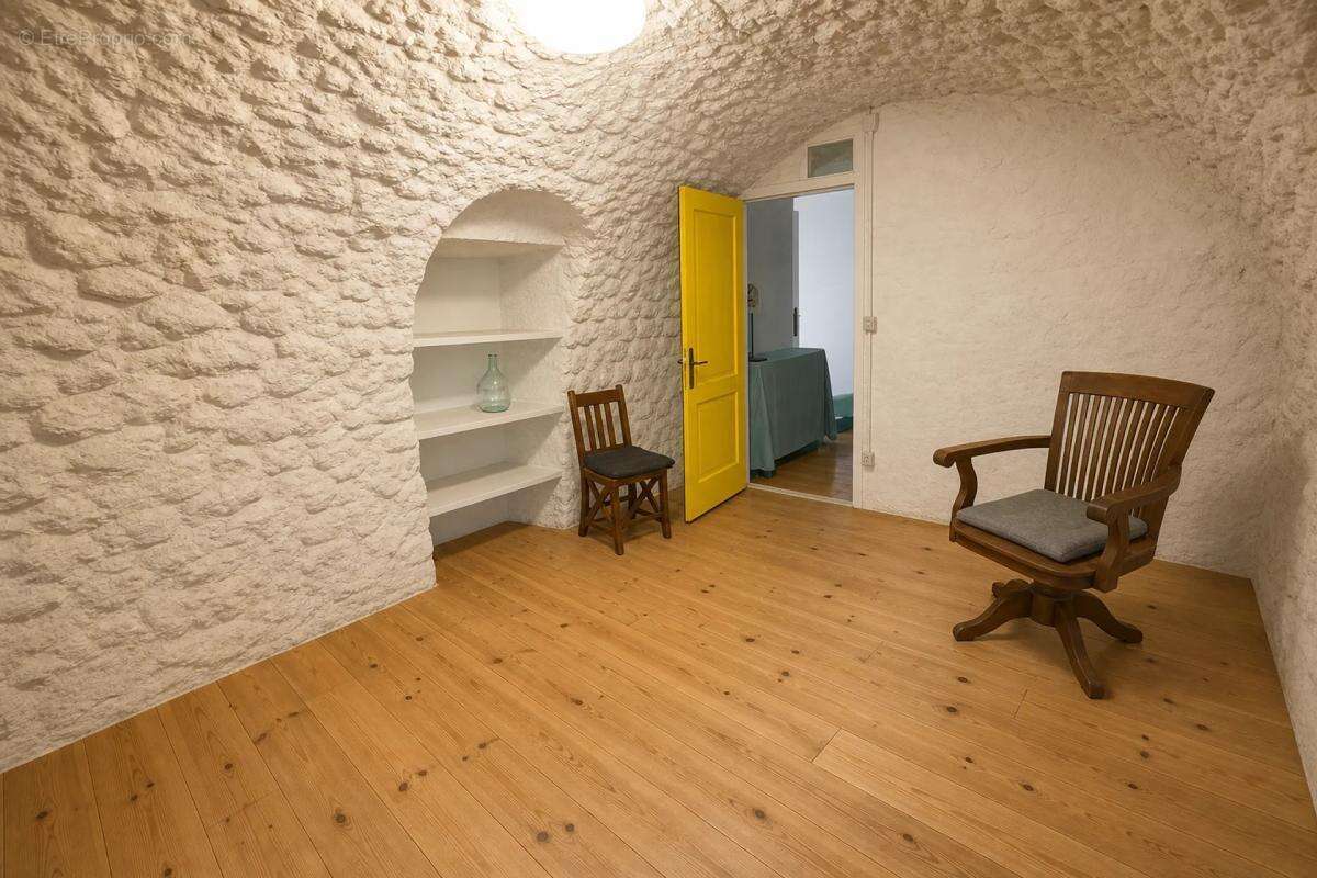 Maison à PELLEAUTIER