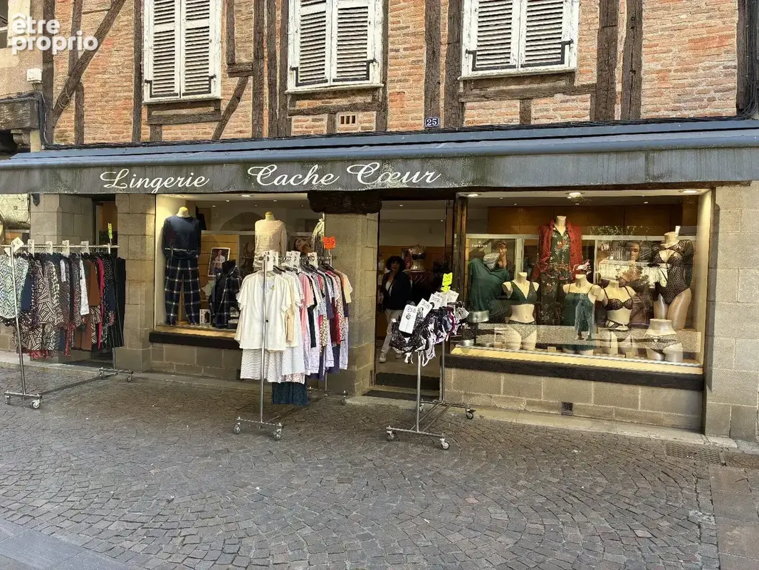 Très belle boutique de lingerie et prêt-à-porter haut de gamme Fonds de commerce - photo 1