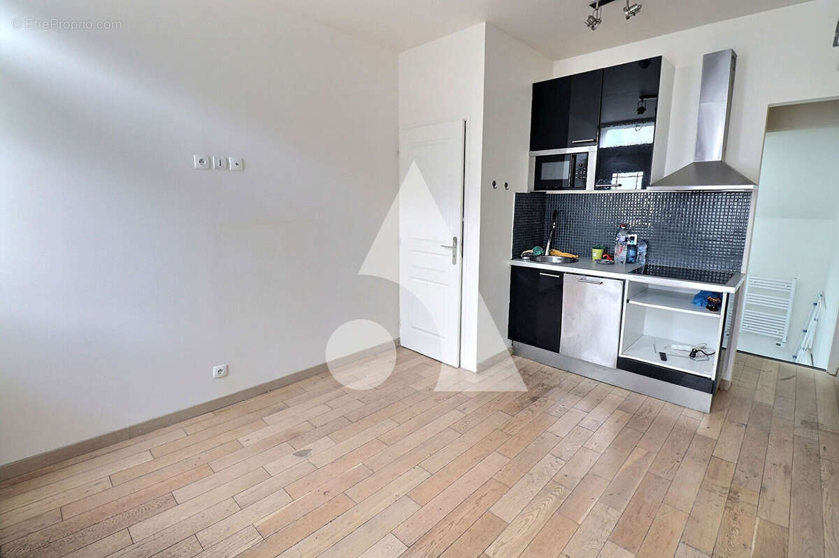 Maison à MERY-SUR-OISE