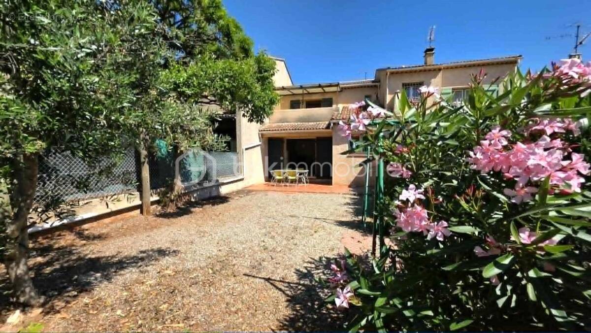 Maison à LE LUC