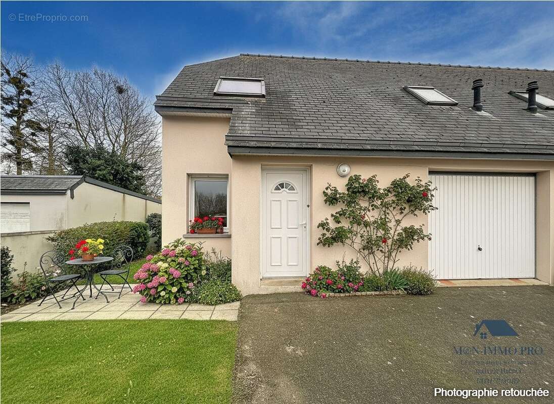 Maison à YFFINIAC