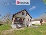 Maison à MARCHEZAIS