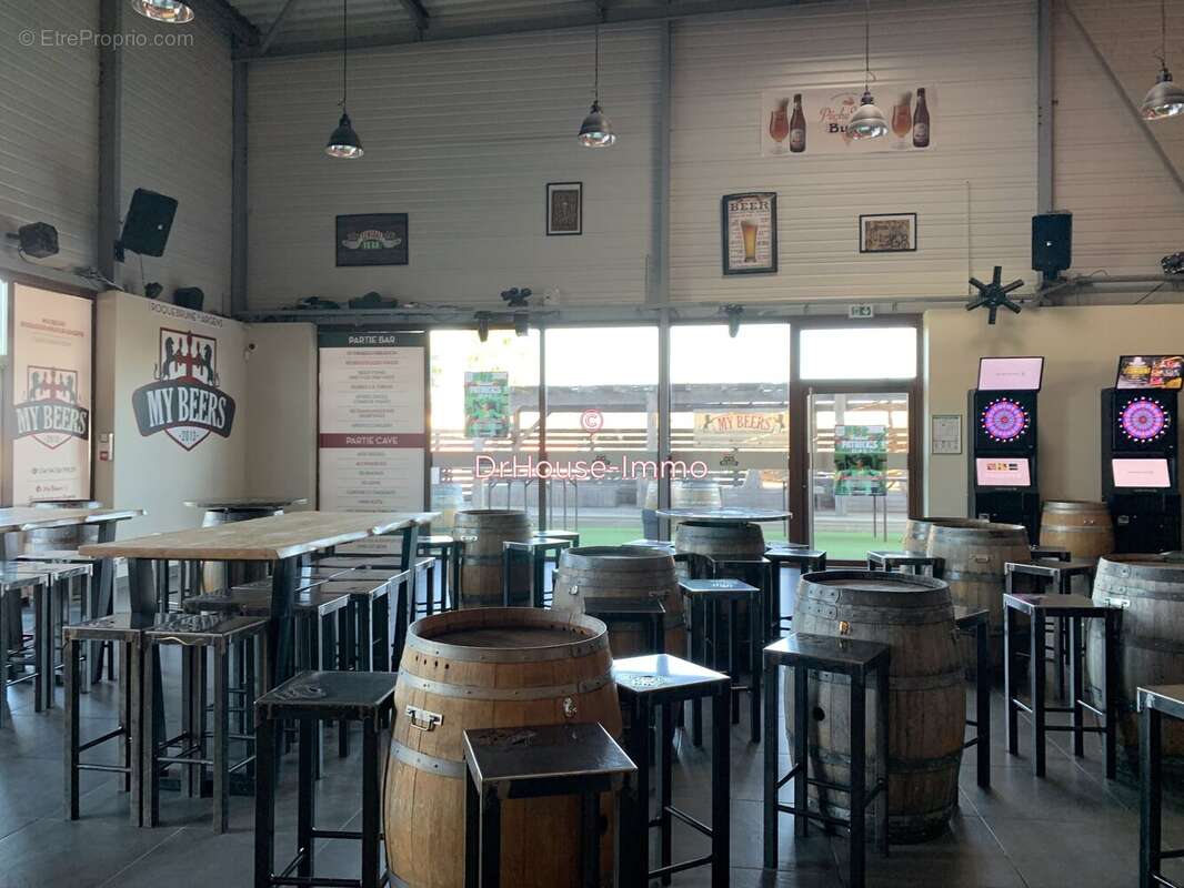 Commerce à ROQUEBRUNE-SUR-ARGENS