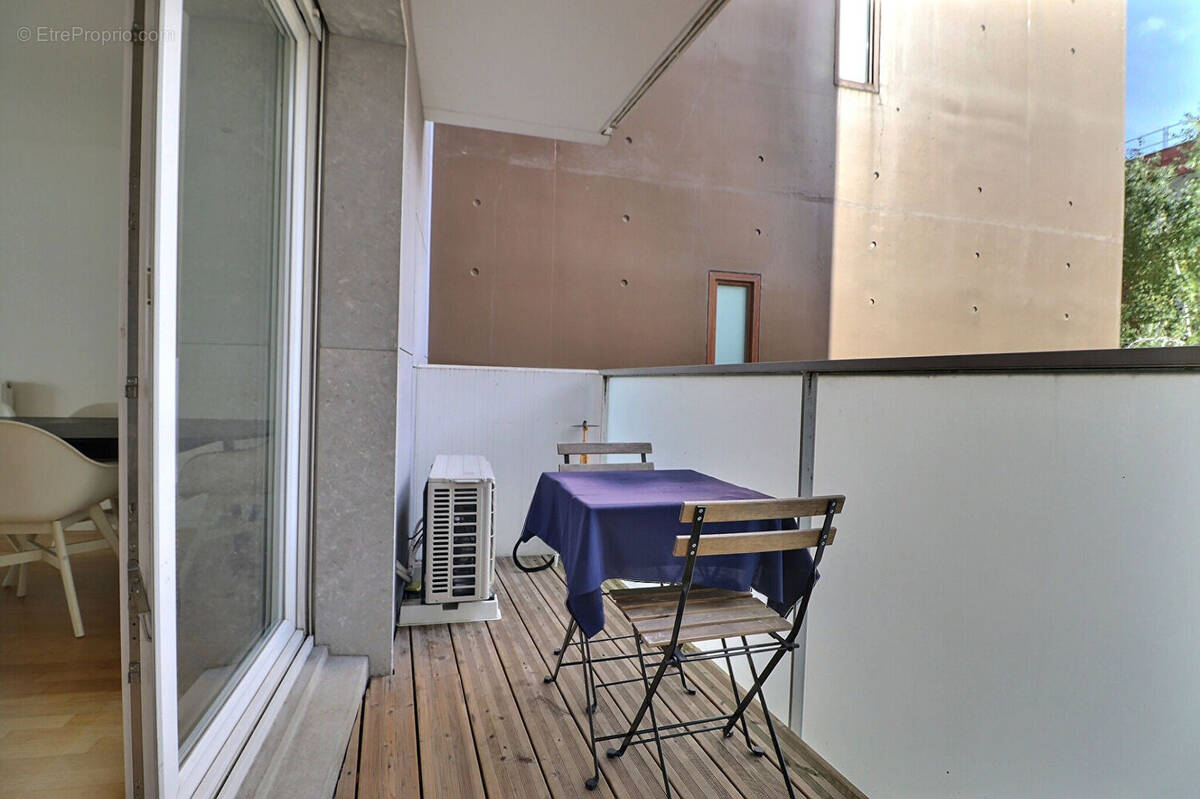 Appartement à AUBERVILLIERS