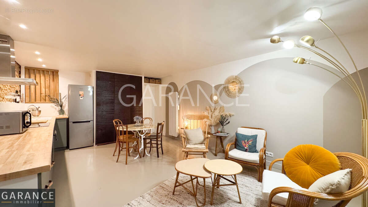 Appartement à PARIS-12E