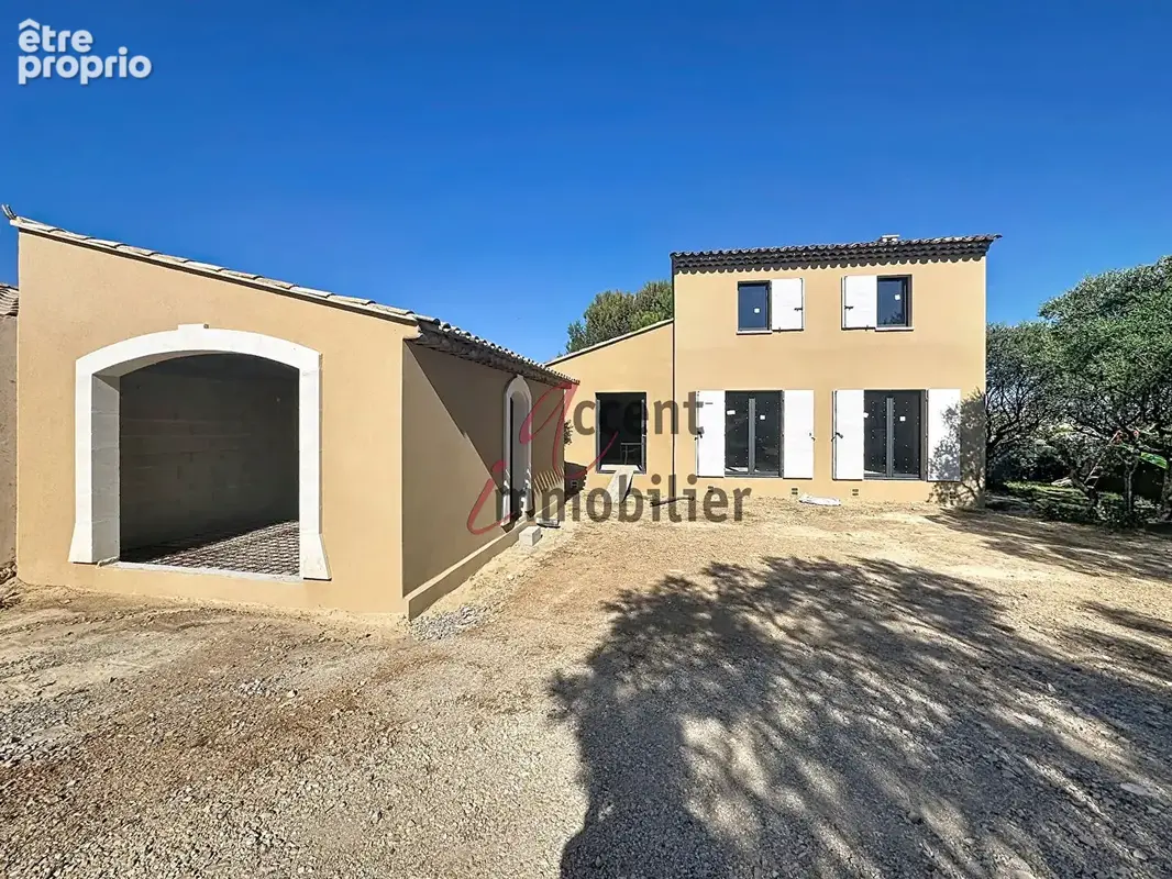Eygalières, maison neuve 90m² avec garage  sur 420m² de terrain - photo 1