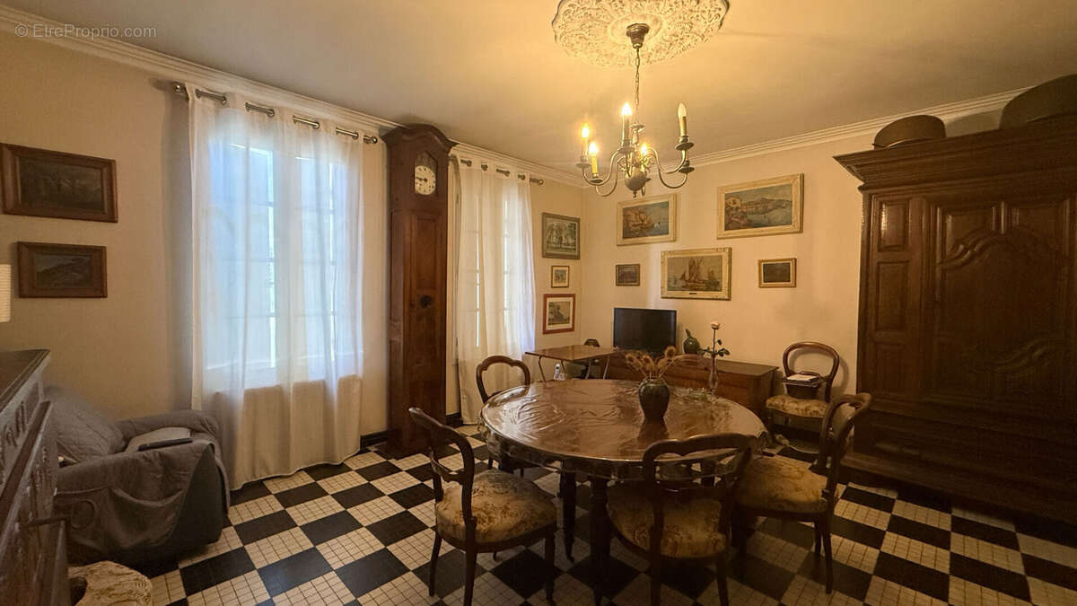Maison Libourne 5 pièce(s) 138.24 m2 - photo 5