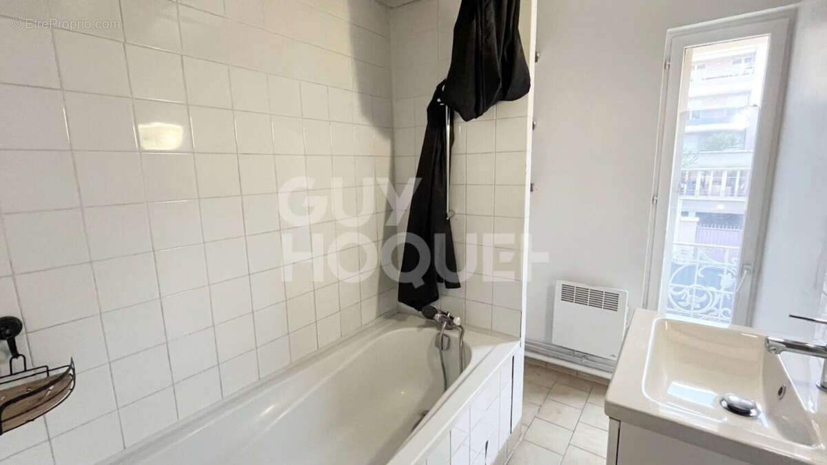 Appartement à NANTERRE