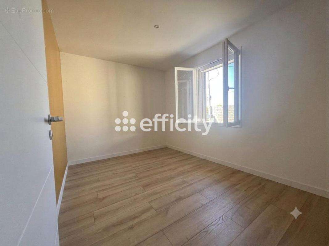 Maison 134 m² à Saint-Martin-Le-Beau  - photo 6