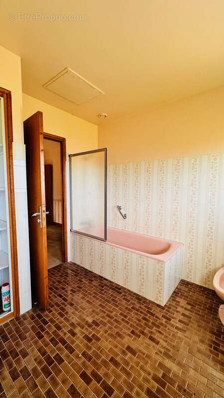 Maison à PLOMODIERN