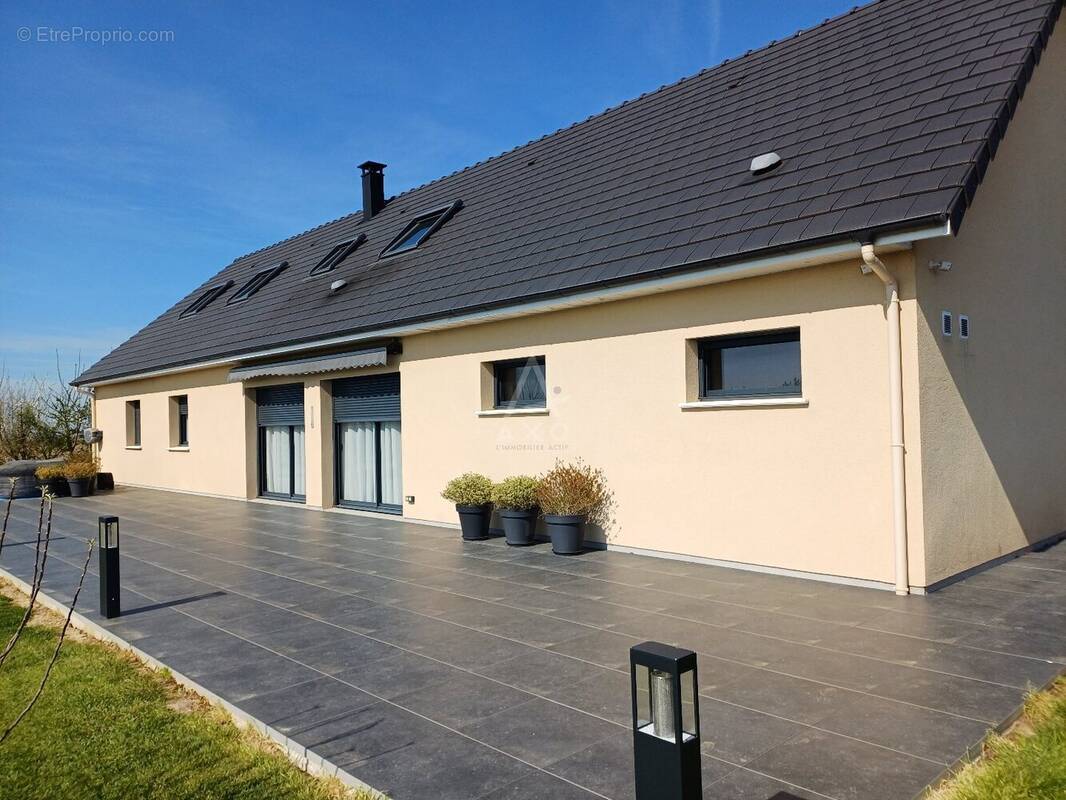 Maison à HAUTOT-SUR-MER