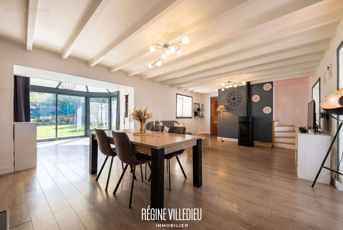 Maison 148 m² à Sottevast  - photo 2