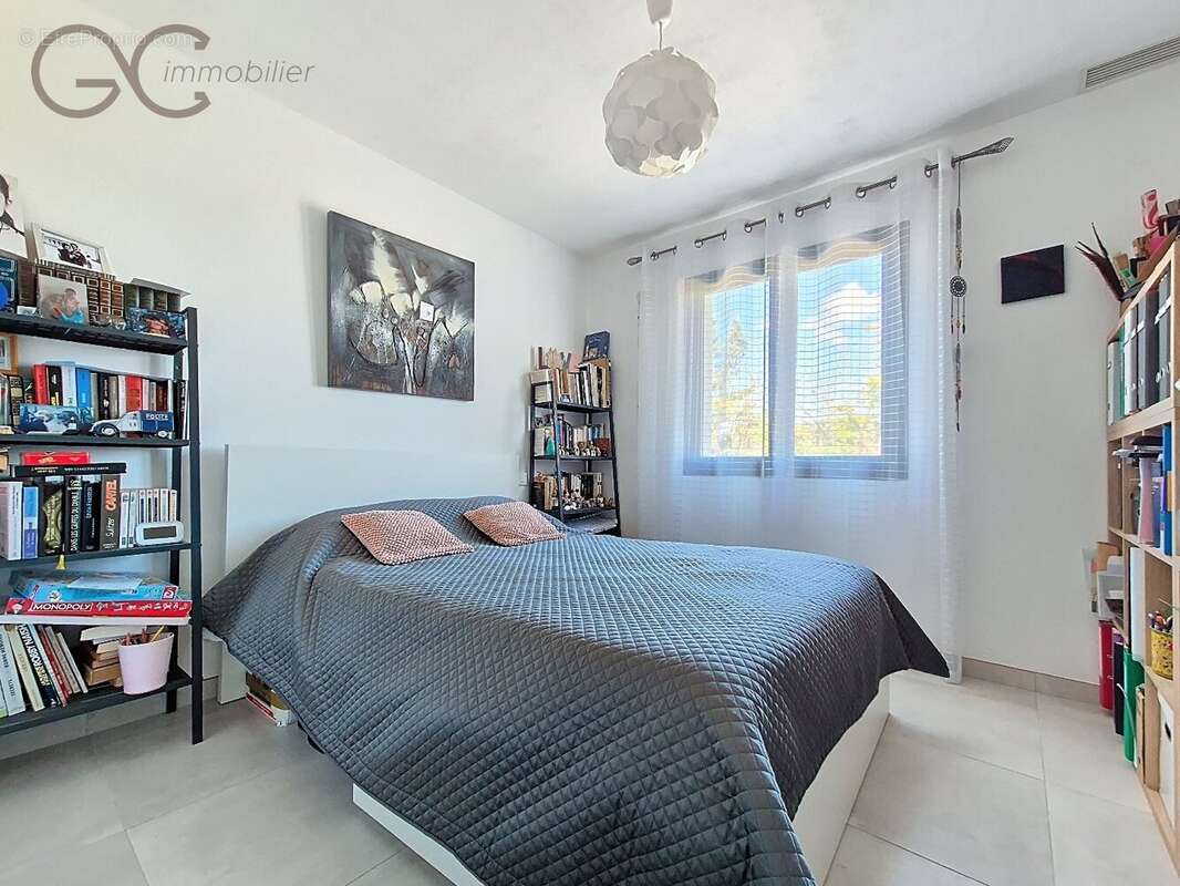 Maison à NISSAN-LEZ-ENSERUNE