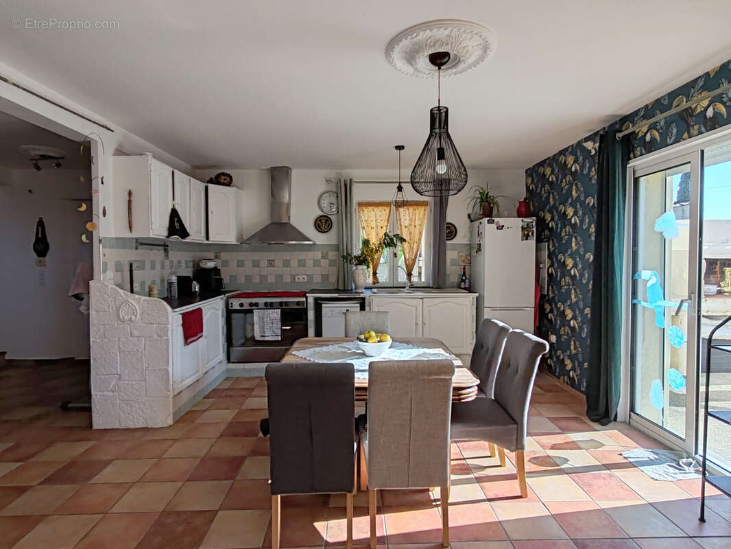 Maison à LIVRON-SUR-DROME