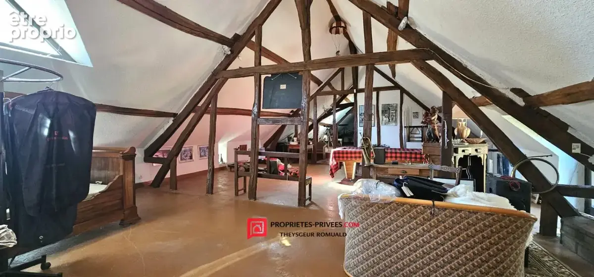 Magnifique longère de 315 M² avec piscine couverte, tennis et étang sur 1,4 hectare - photo 10