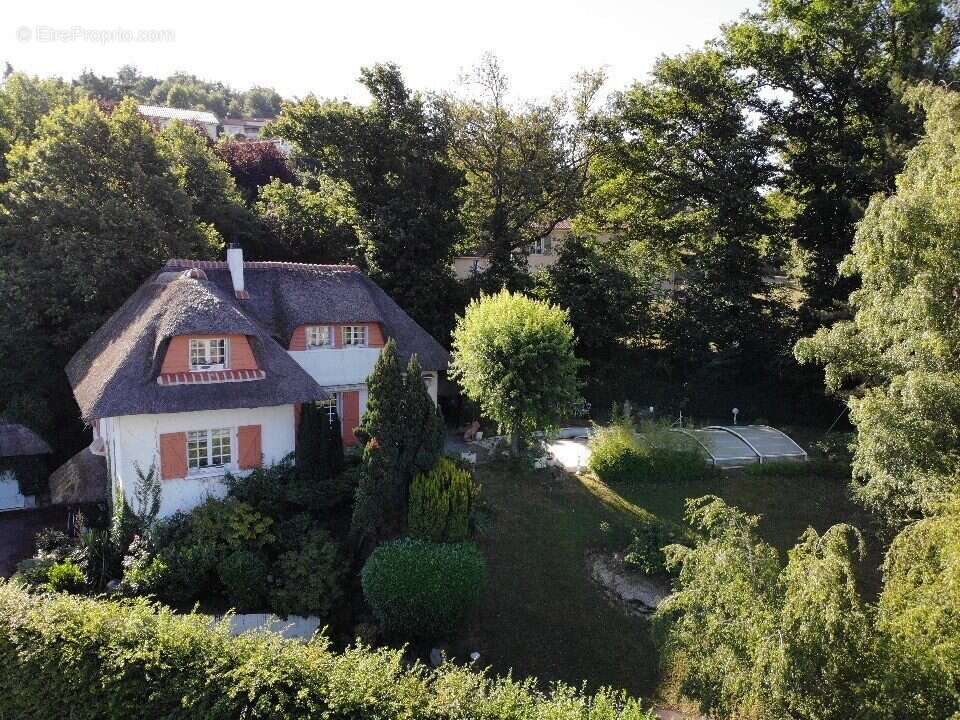 Maison à SAINT-PRIEST-EN-JAREZ