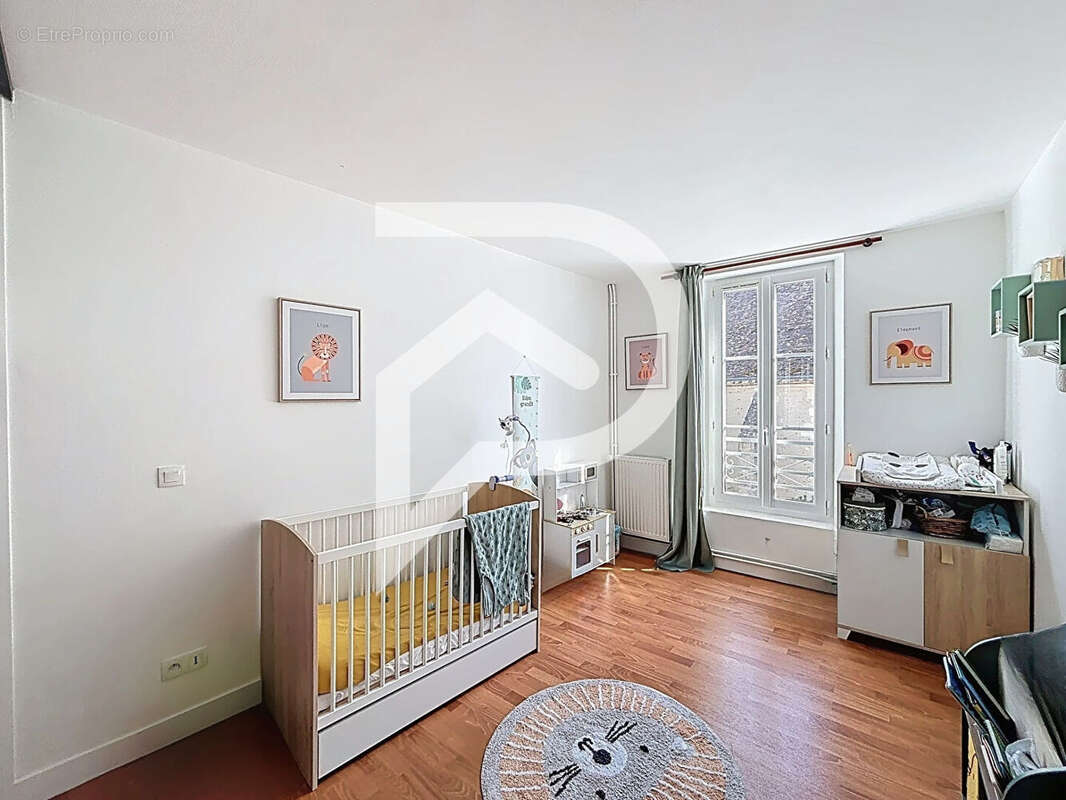 Appartement à MEZIERES-EN-DROUAIS