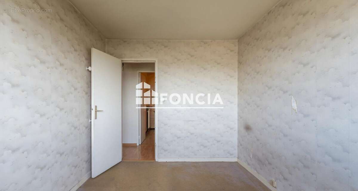 Appartement à FRESNES