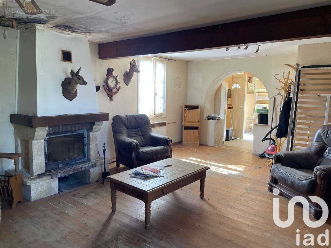 Photo 8 - Maison à SAINT-GERMAIN-DE-LUSIGNAN