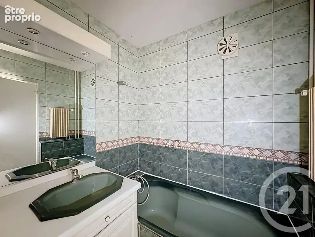 Appartement 4 pièces 79 m² à vendre à Venissieux (69200) - photo 12