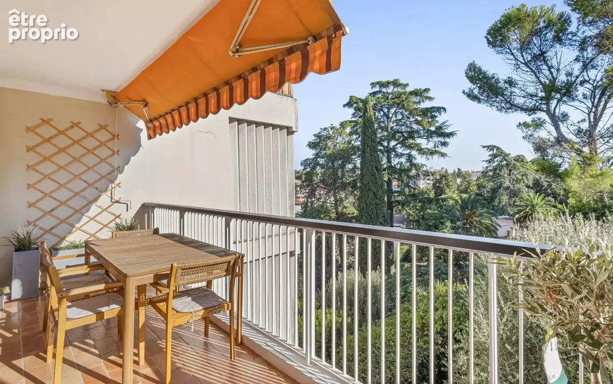 Appartement à LE CANNET