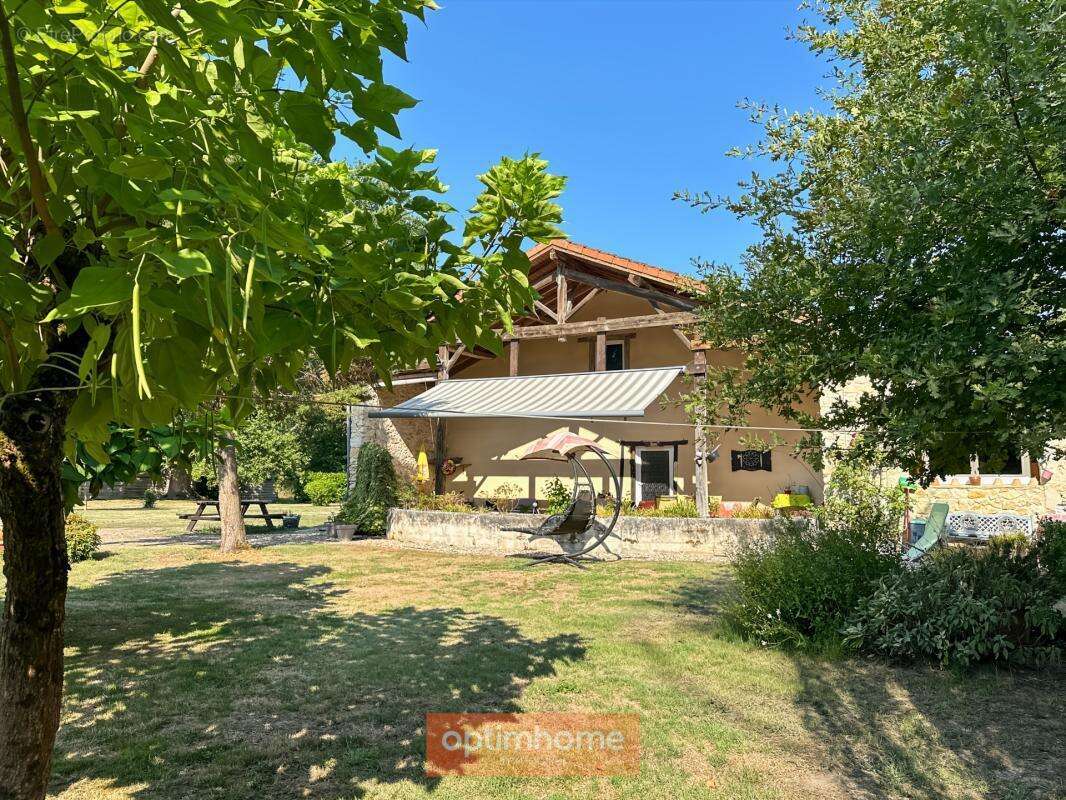 Authentique Landaise en pierres et colombages sur 17 000 M2 de terrain arboré - photo 3
